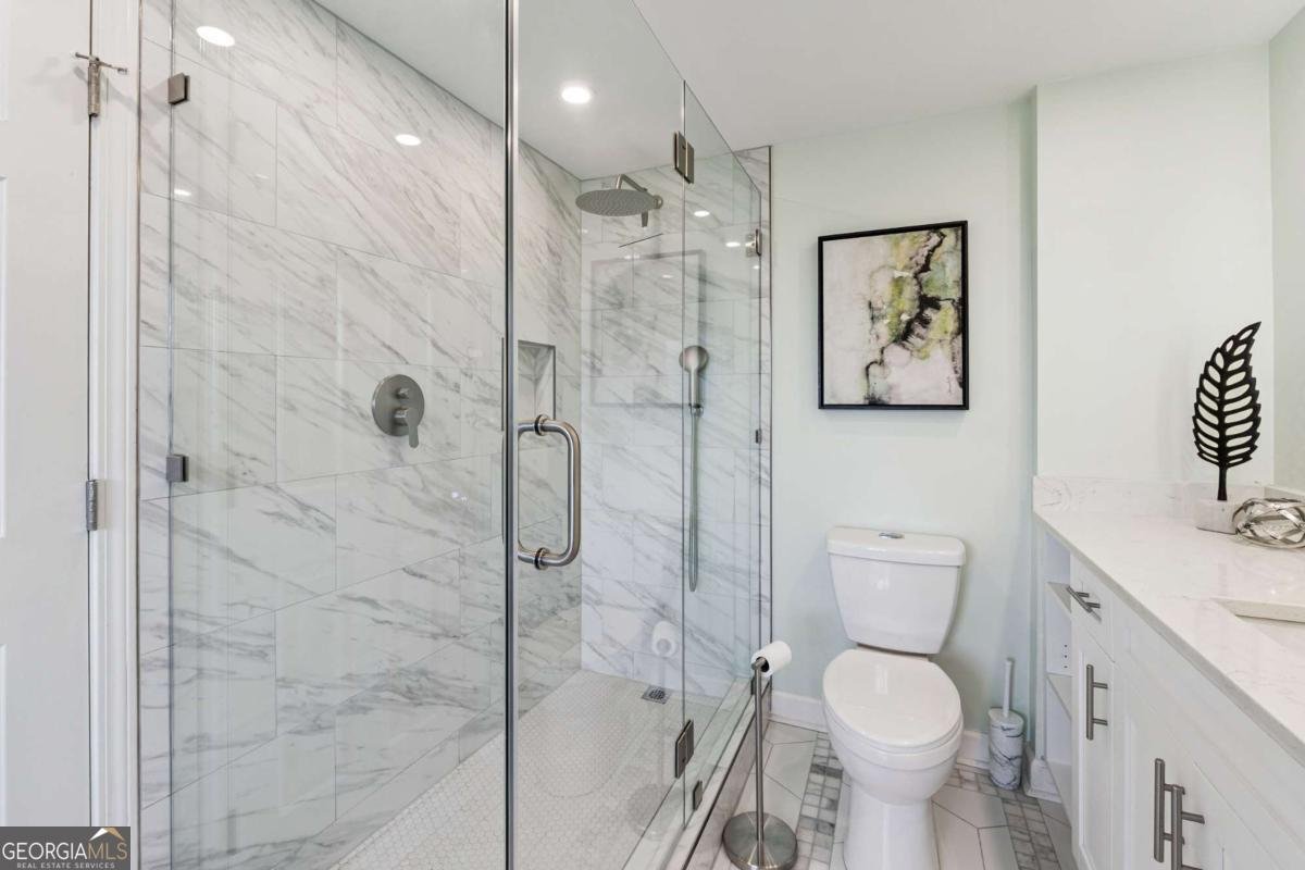 3481 Lakeside Drive Atlanta - 18