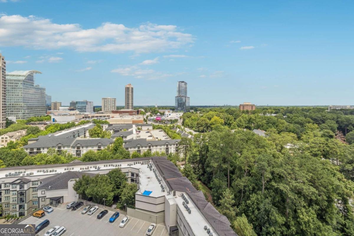 3481 Lakeside Drive Atlanta - 25