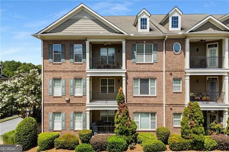 7265 Glisten Avenue Sandy Springs - 1