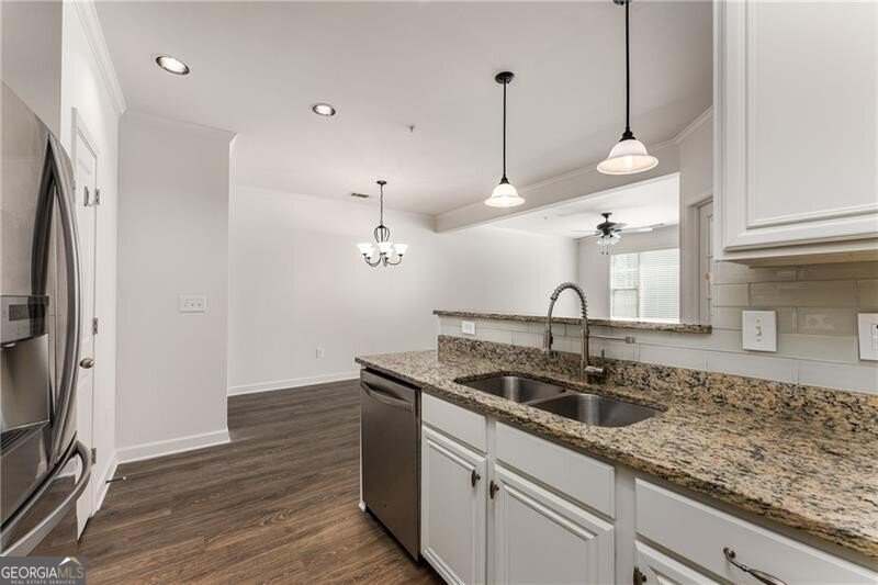 7265 Glisten Avenue Sandy Springs - 13