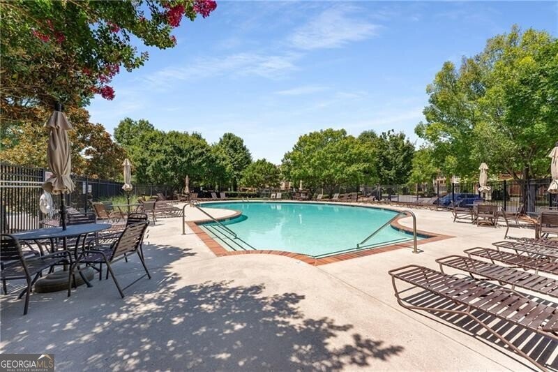 7265 Glisten Avenue Sandy Springs - 34