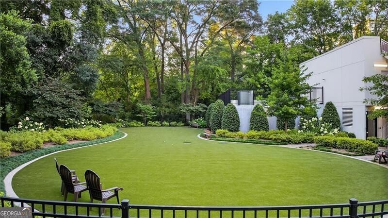 2520 Peachtree Road Atlanta - 20