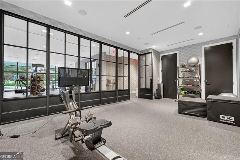 2520 Peachtree Road Atlanta - 25