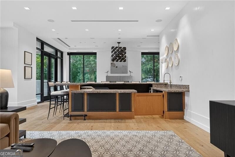 2520 Peachtree Road Atlanta - 29
