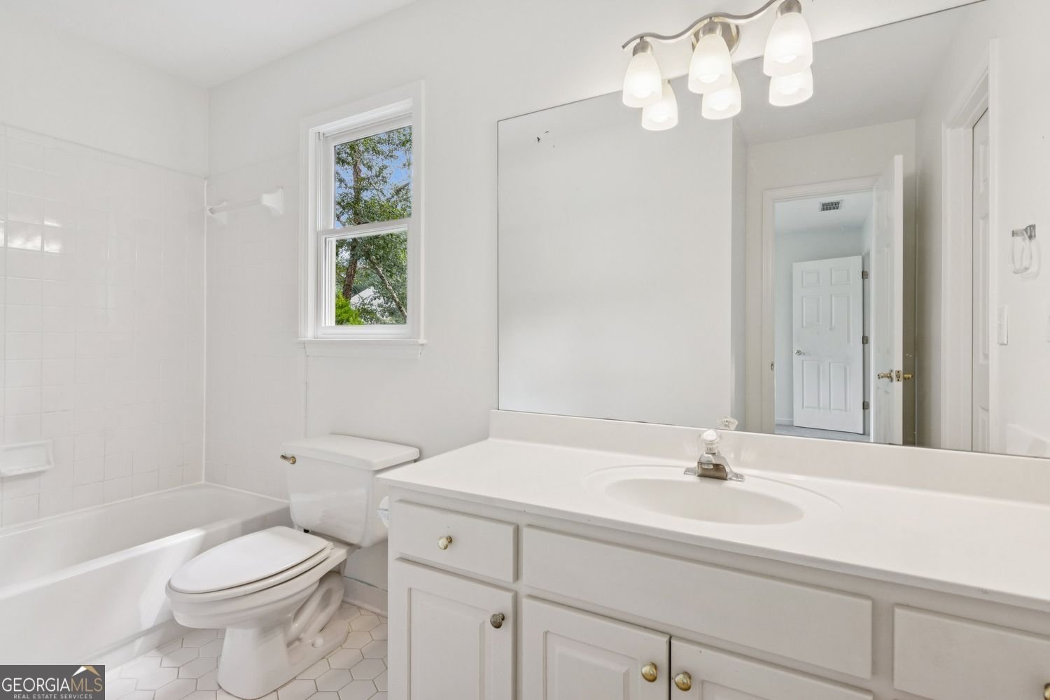 3525 Chartwell Boulevard Suwanee - 32