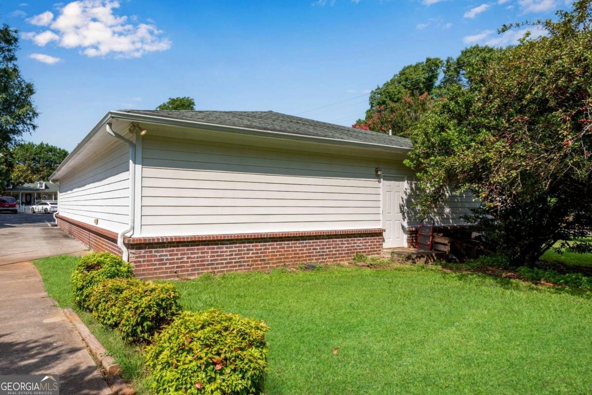 8024 Cherokee Drive Canton - 24