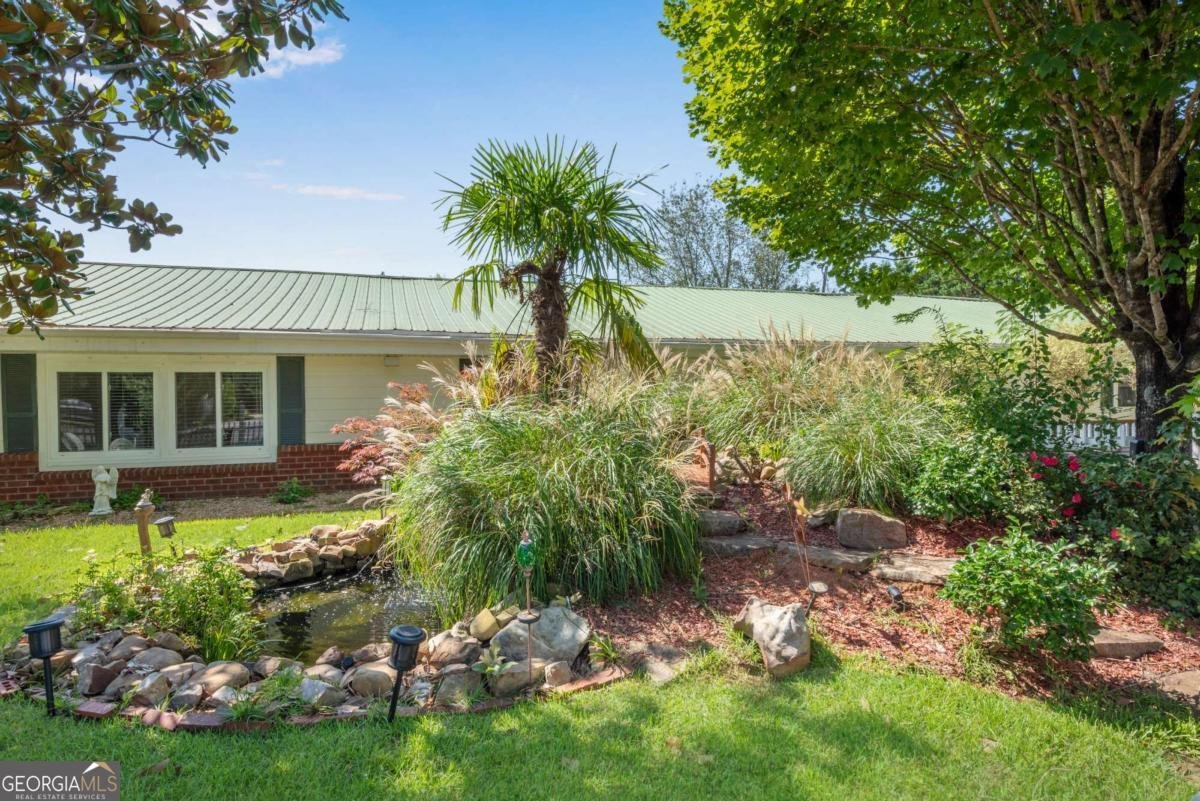 8024 Cherokee Drive Canton - 37