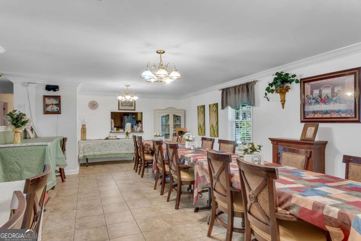 8024 Cherokee Drive Canton - 40