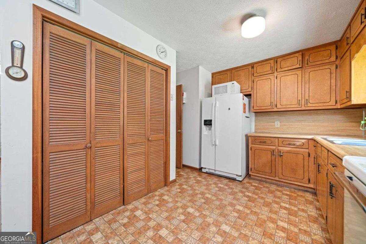 1873 Thompson Road Dawsonville - 9