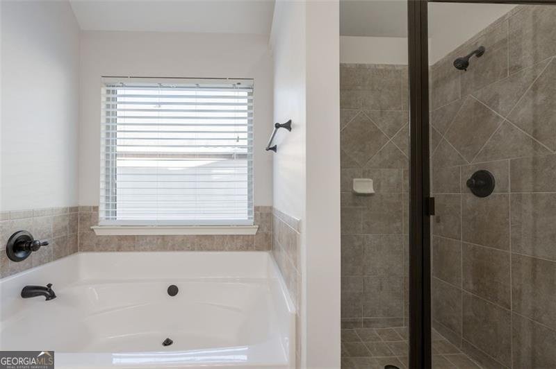 1337 CLARECASTLE Lane Buford - 24