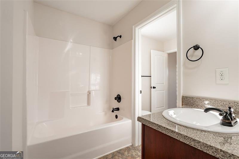 1337 CLARECASTLE Lane Buford - 32