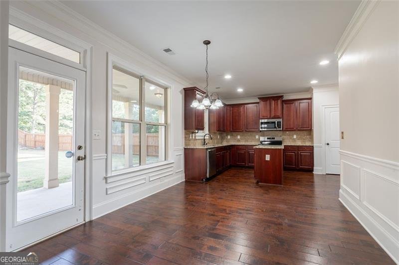 1337 CLARECASTLE Lane Buford - 5