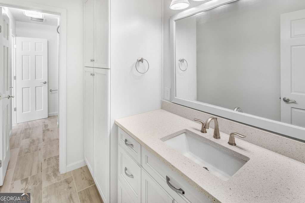 4174 Powers Ferry Road Atlanta - 40