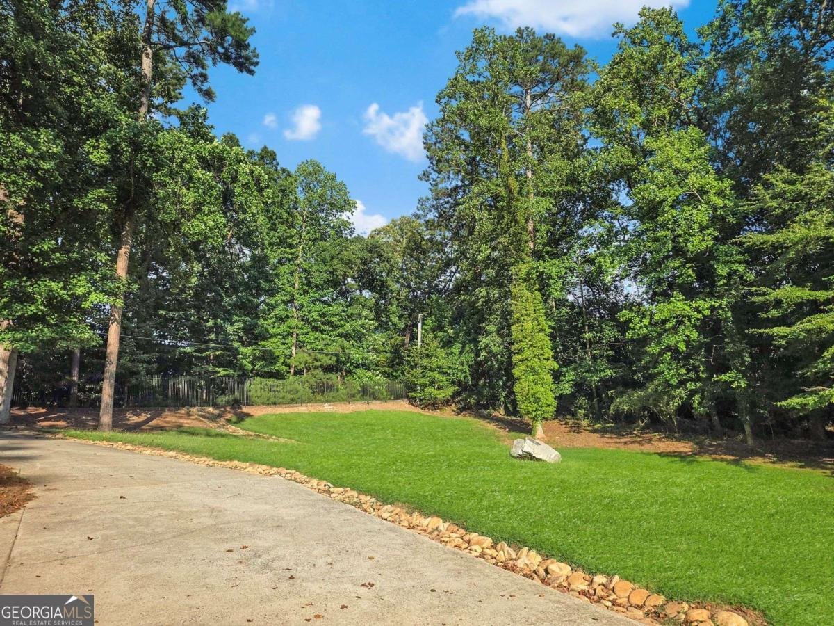1725 Childress Drive Atlanta - 2