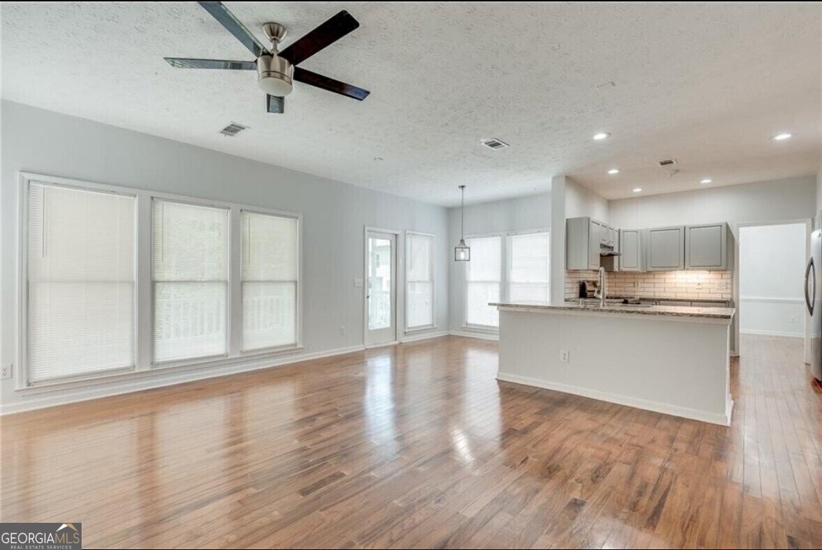 2075 Carlysle Park Lane Lawrenceville - 4