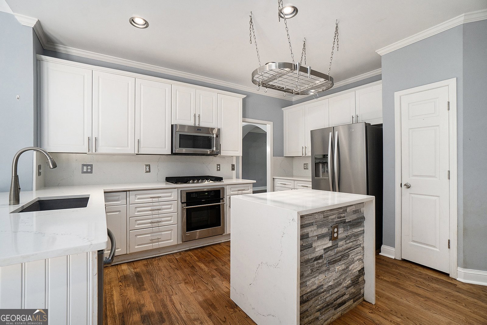 523 Sycamore Point Woodstock - 9
