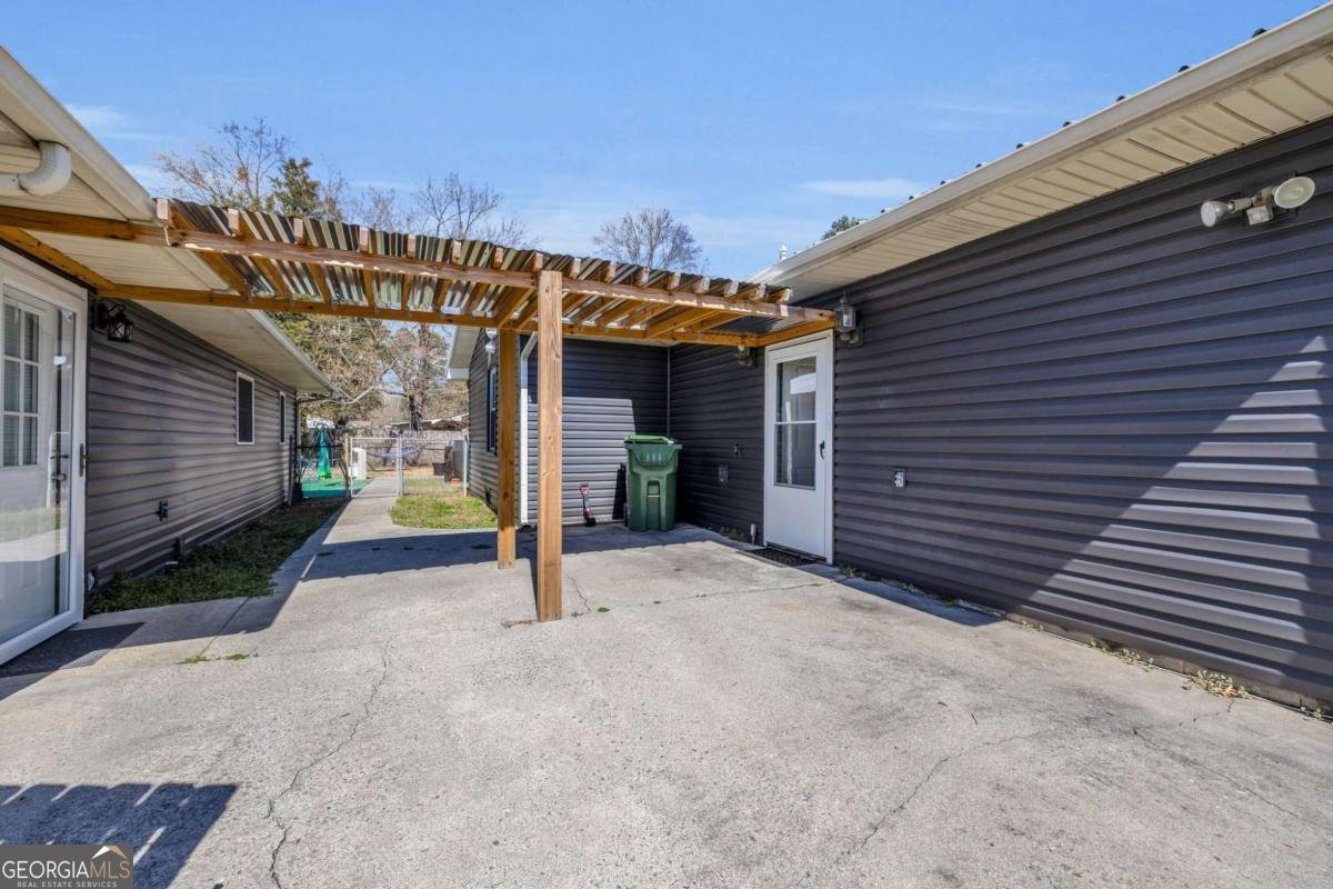 115 Bradley Street Chatsworth - 32