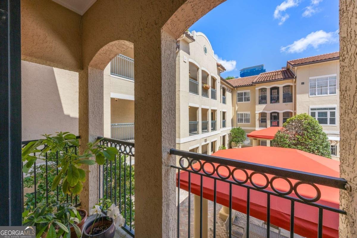955 Juniper Street Atlanta - 23