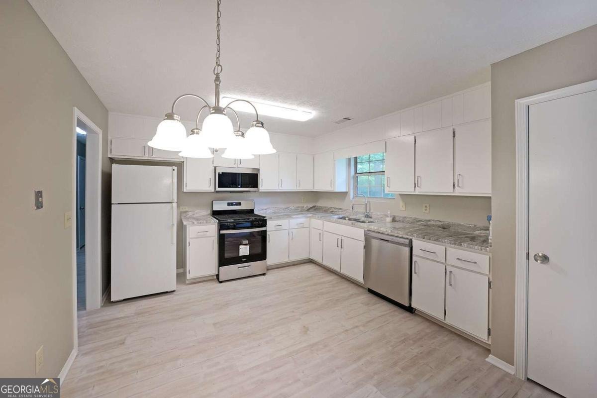 5807 Christopher Lane Lithonia - 12