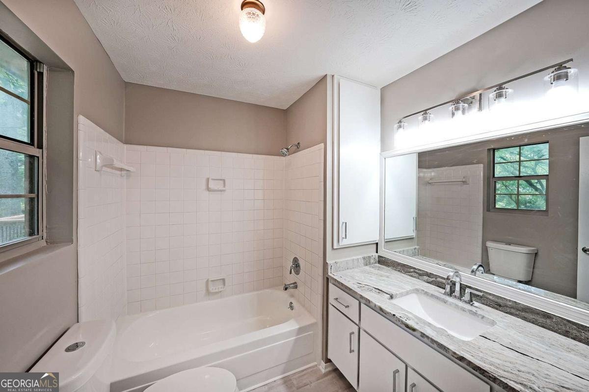 5807 Christopher Lane Lithonia - 23
