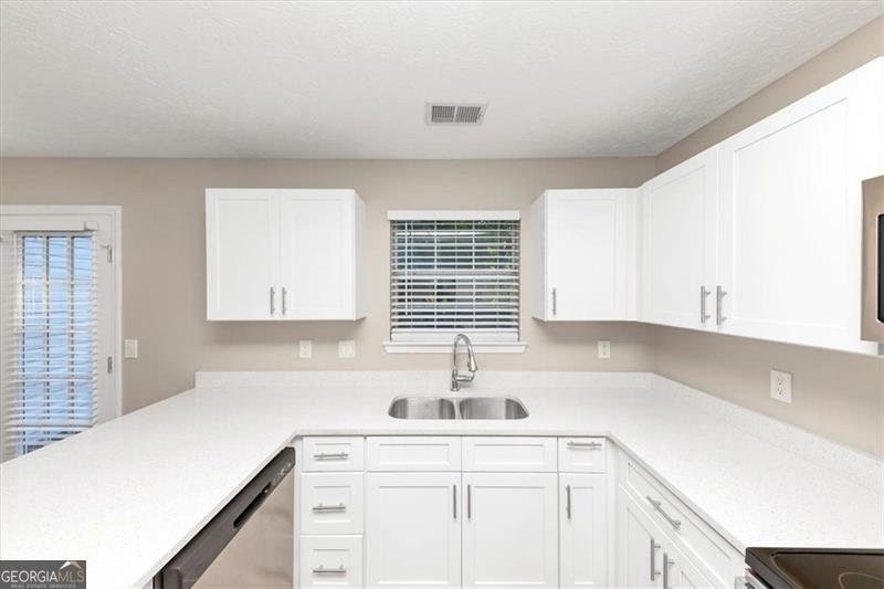 12204 CYPRESS Lane Fayetteville - 12
