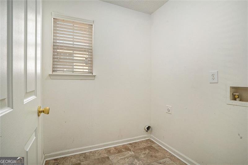 448 KIRKLAND Locust Grove - 7
