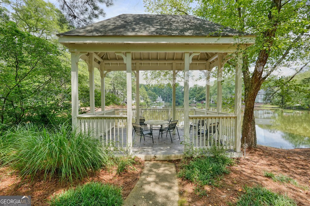 607 Mill Pond Road Roswell - 9