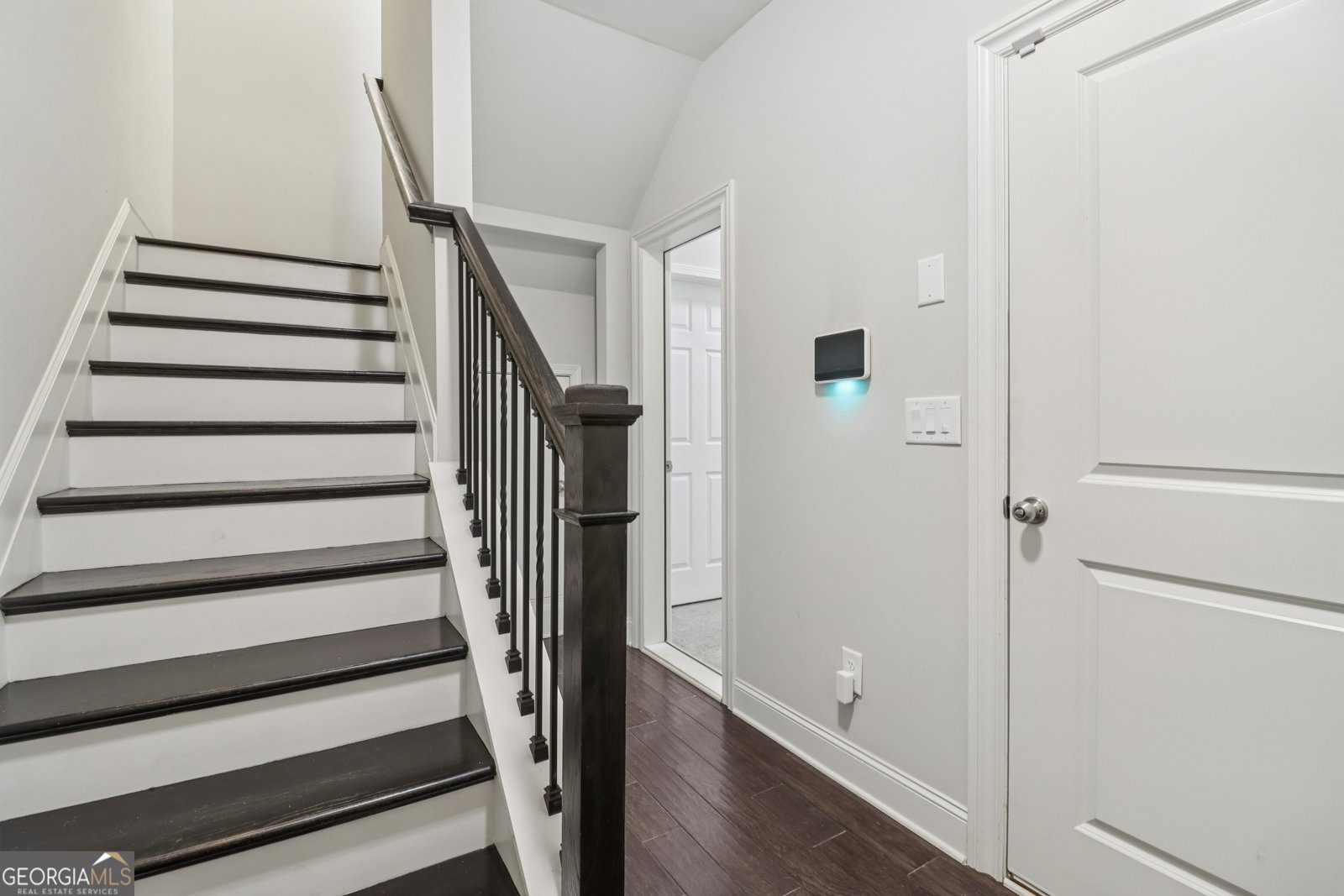 2041 White Cypress Court Smyrna - 33