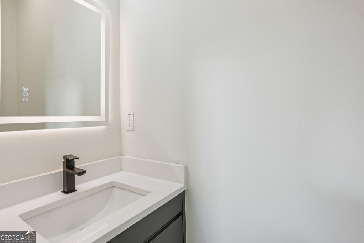 1135 West Avenue Atlanta - 22