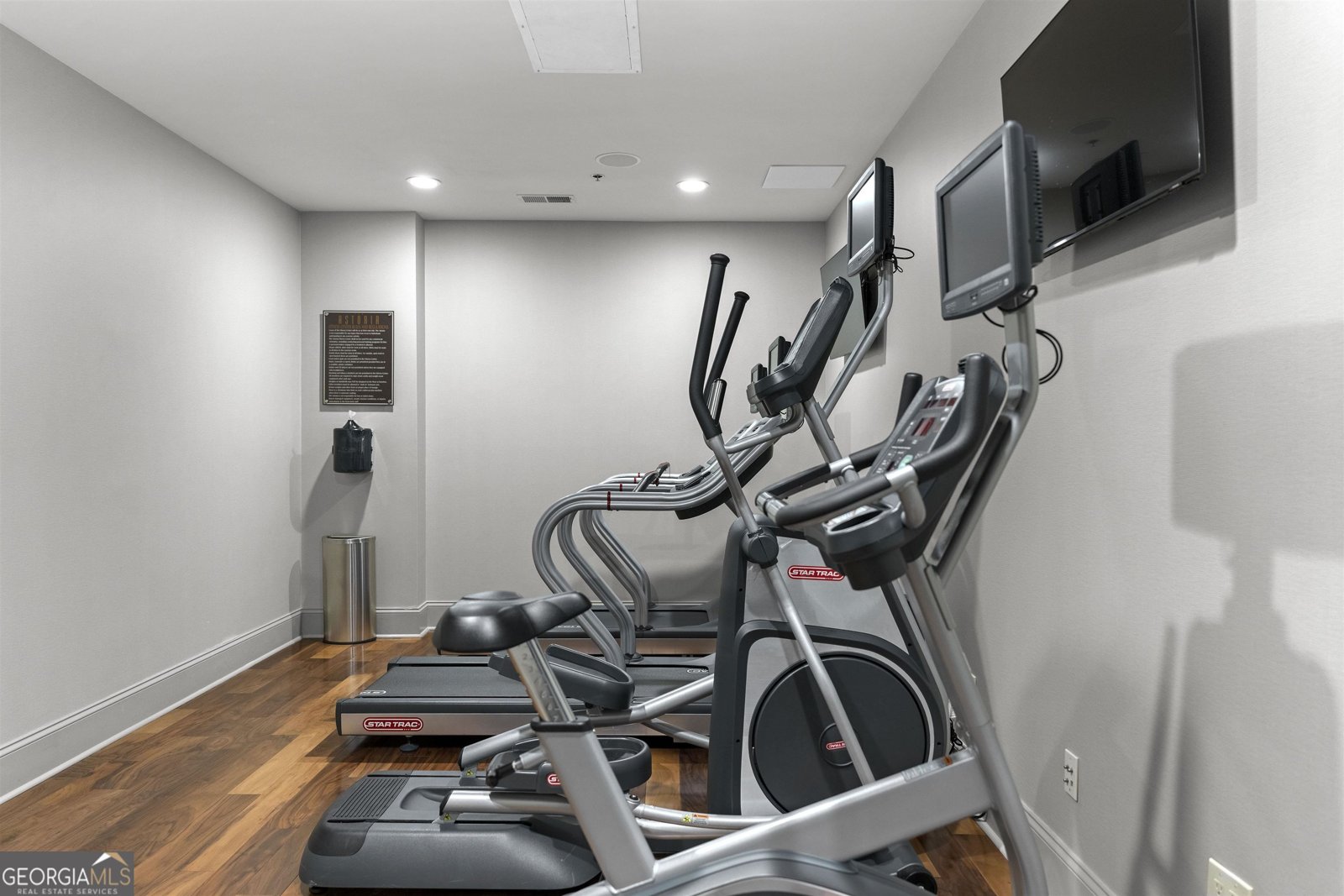 2255 Peachtree Road Atlanta - 44