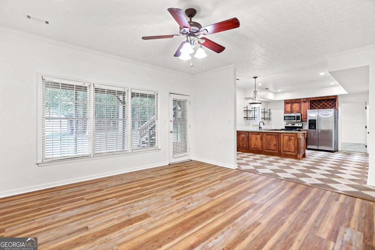 652 Country Lake Drive Hampton - 27