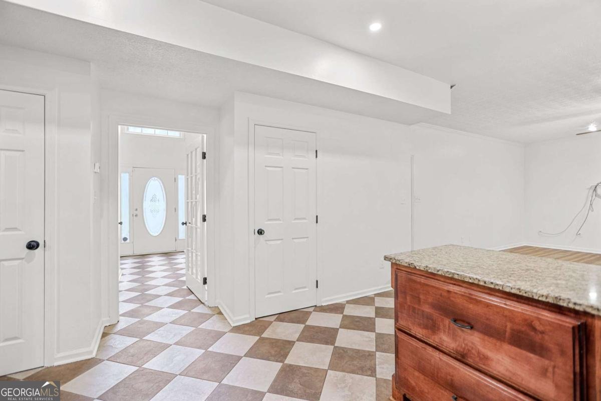 652 Country Lake Drive Hampton - 32