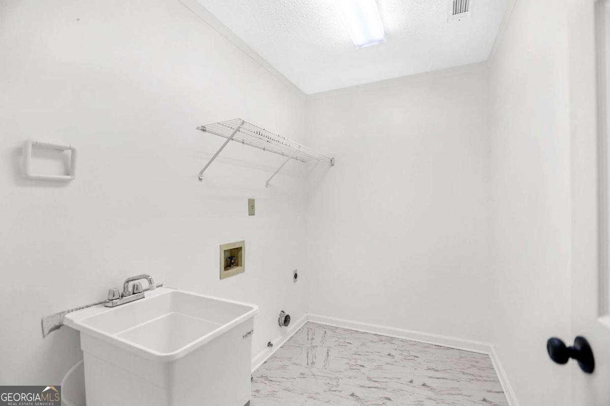 652 Country Lake Drive Hampton - 41