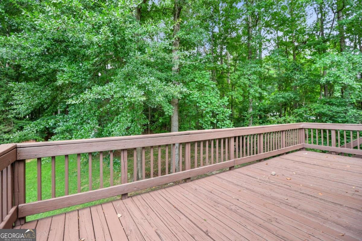 652 Country Lake Drive Hampton - 48
