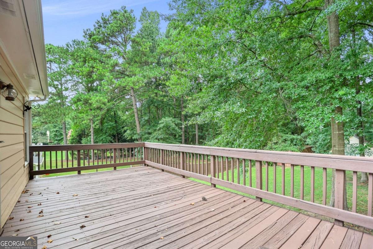 652 Country Lake Drive Hampton - 50