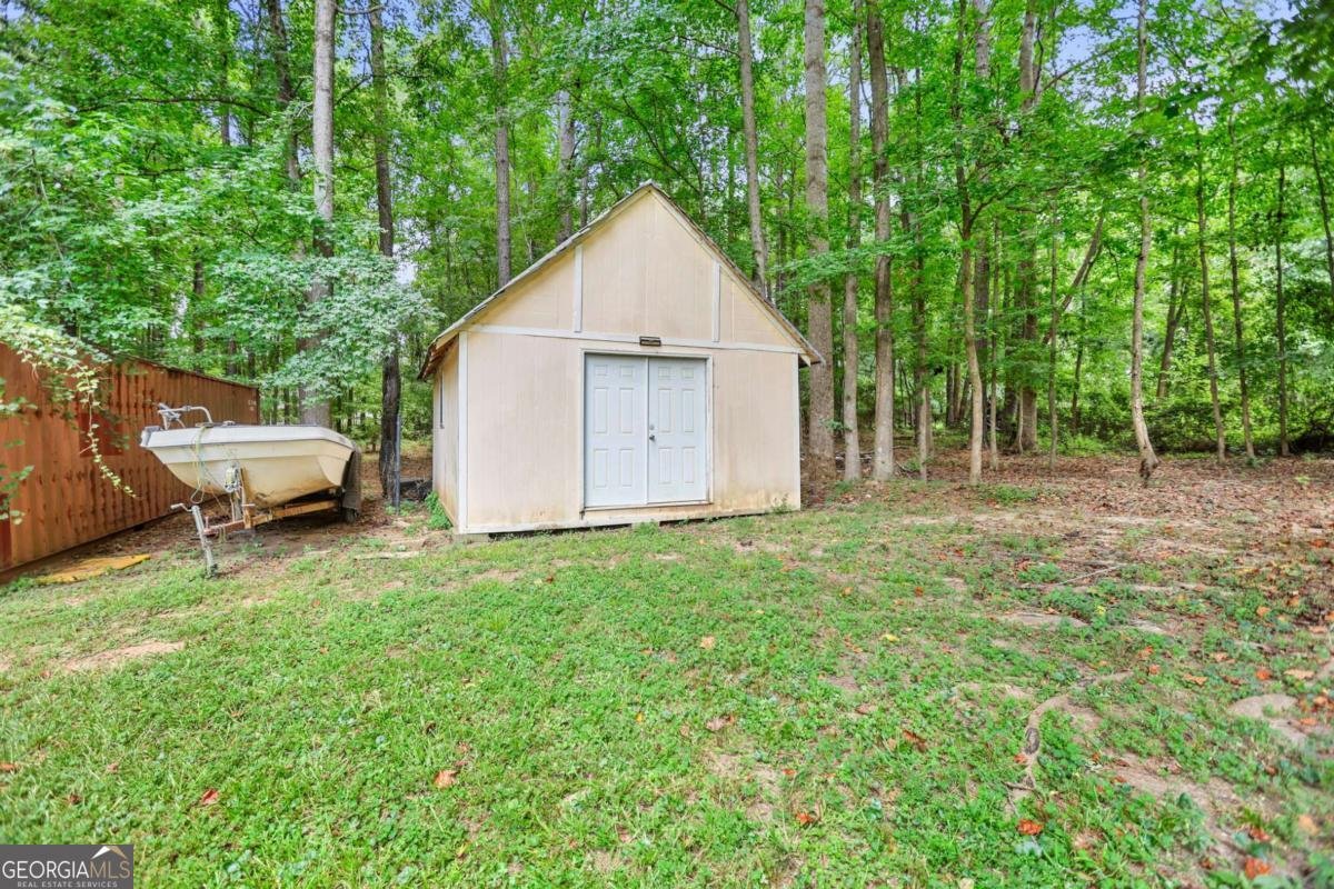652 Country Lake Drive Hampton - 56