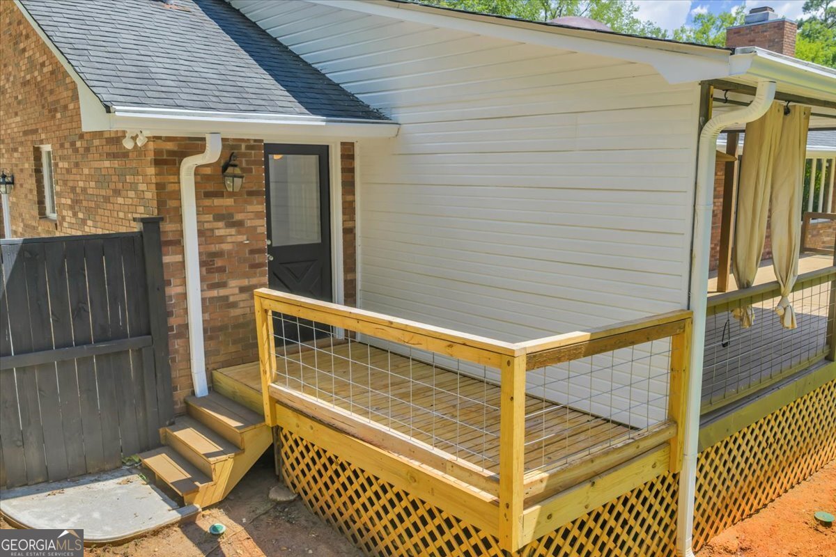 298 Lakeridge Court Macon - 13