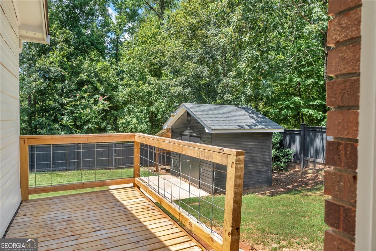 298 Lakeridge Court Macon - 14