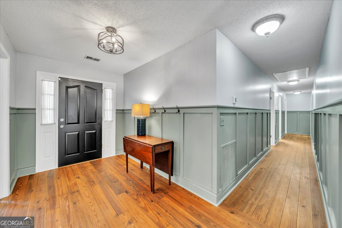 298 Lakeridge Court Macon - 17