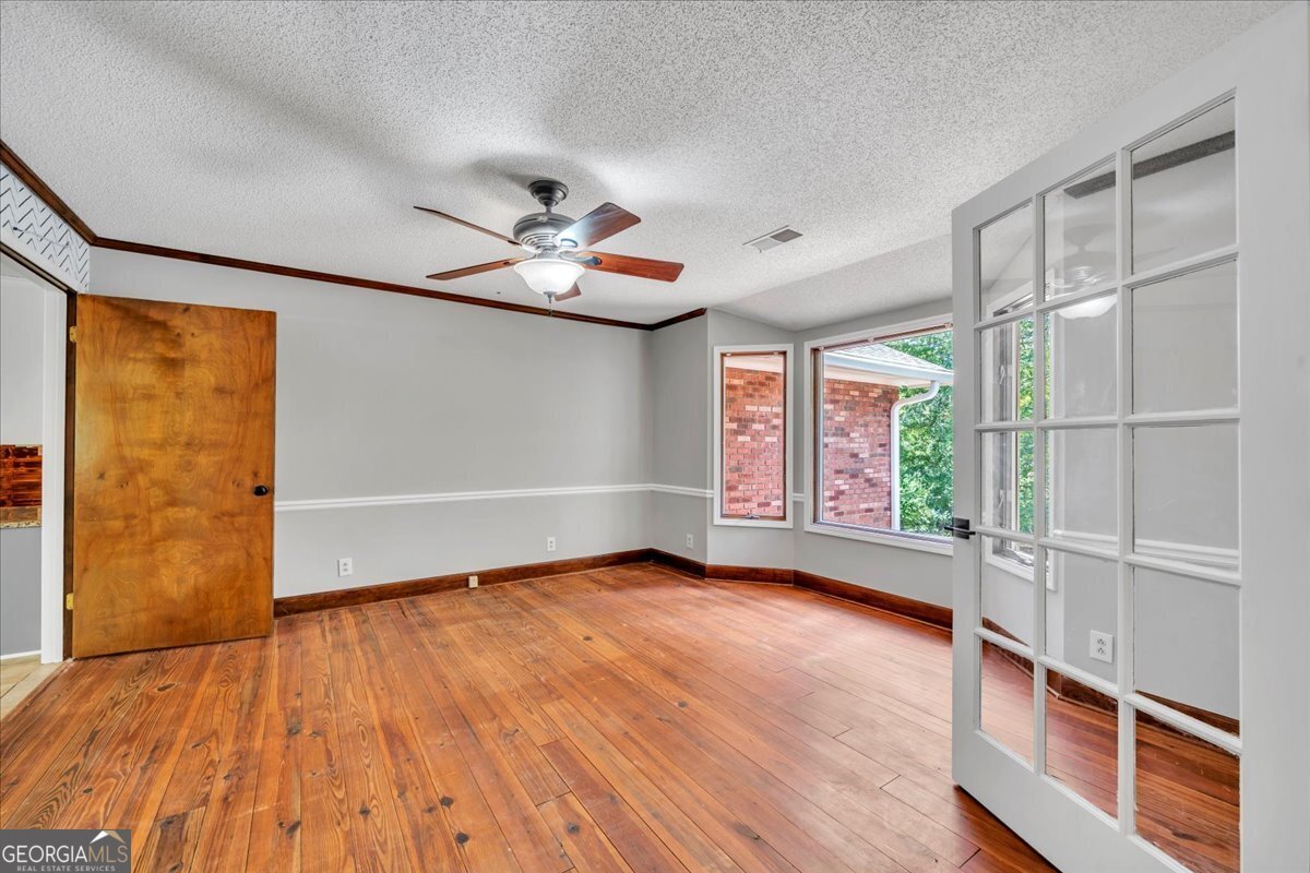 298 Lakeridge Court Macon - 18