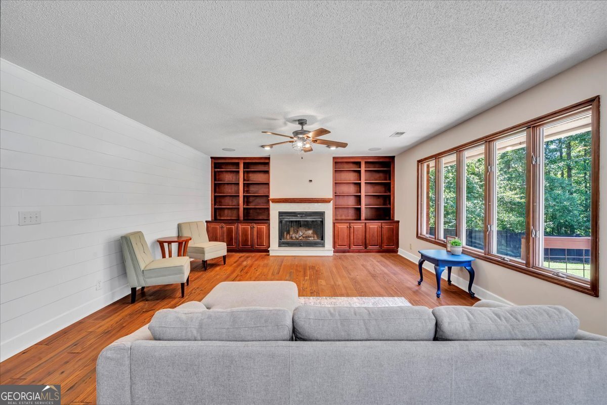 298 Lakeridge Court Macon - 29