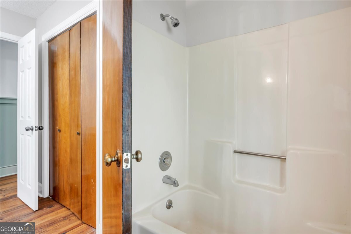 298 Lakeridge Court Macon - 36