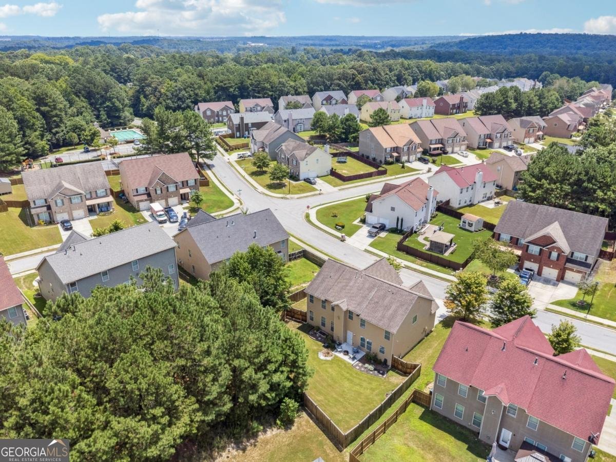 8169 Lochley Drive Fairburn - 44