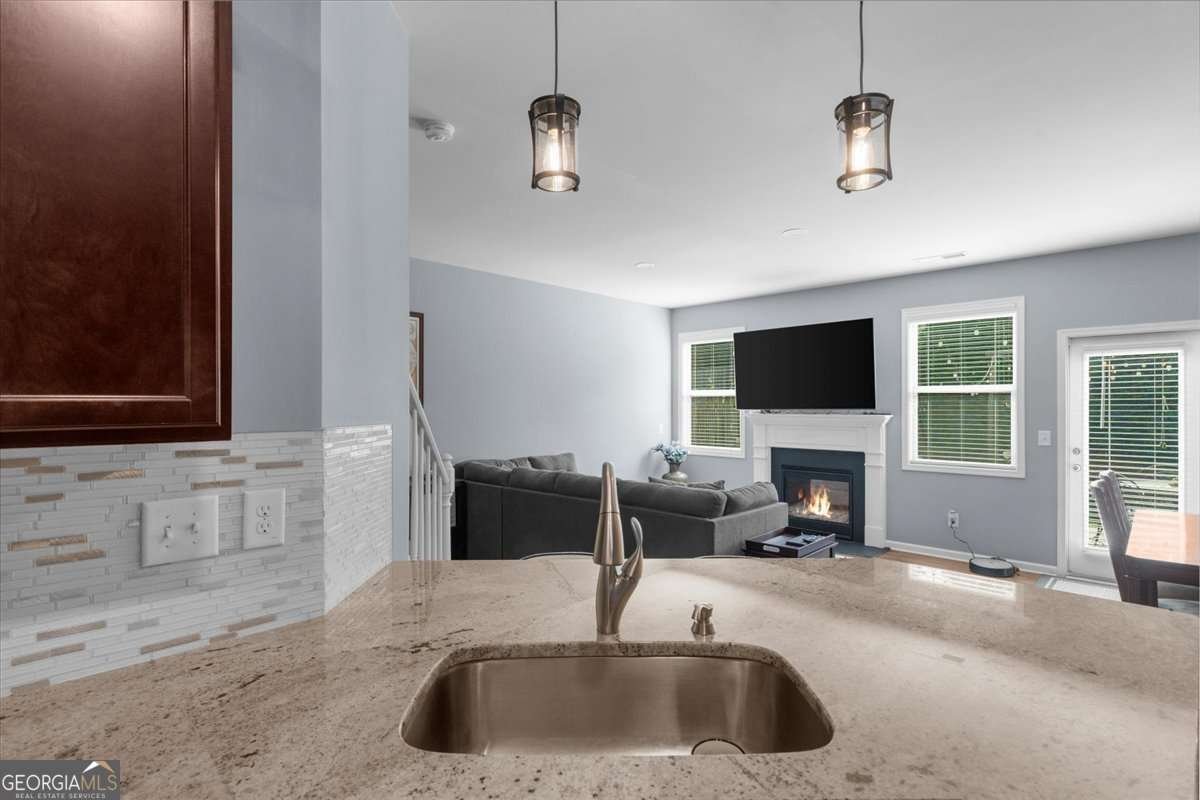 222 Bobbie Way Woodstock - 19