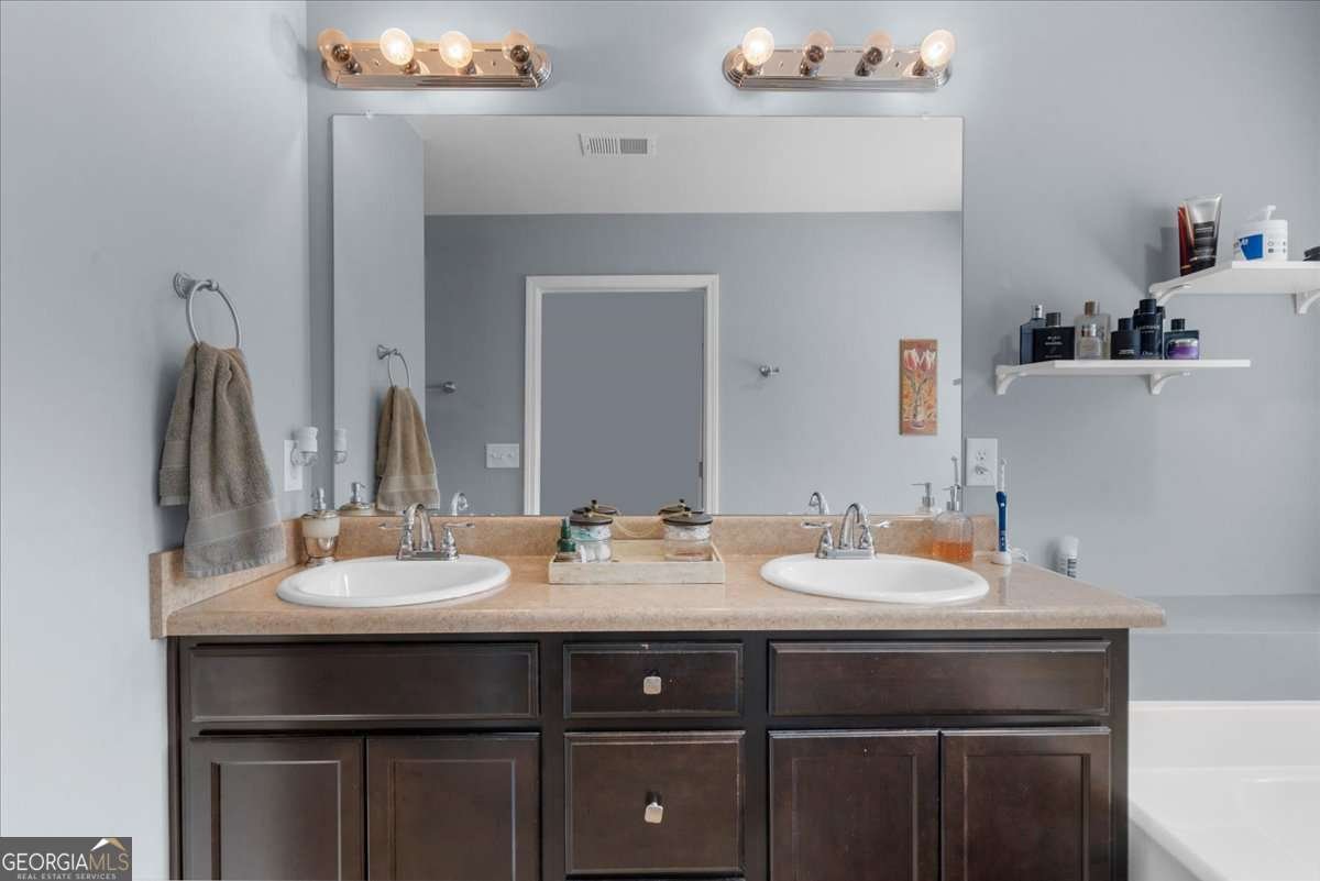 222 Bobbie Way Woodstock - 28