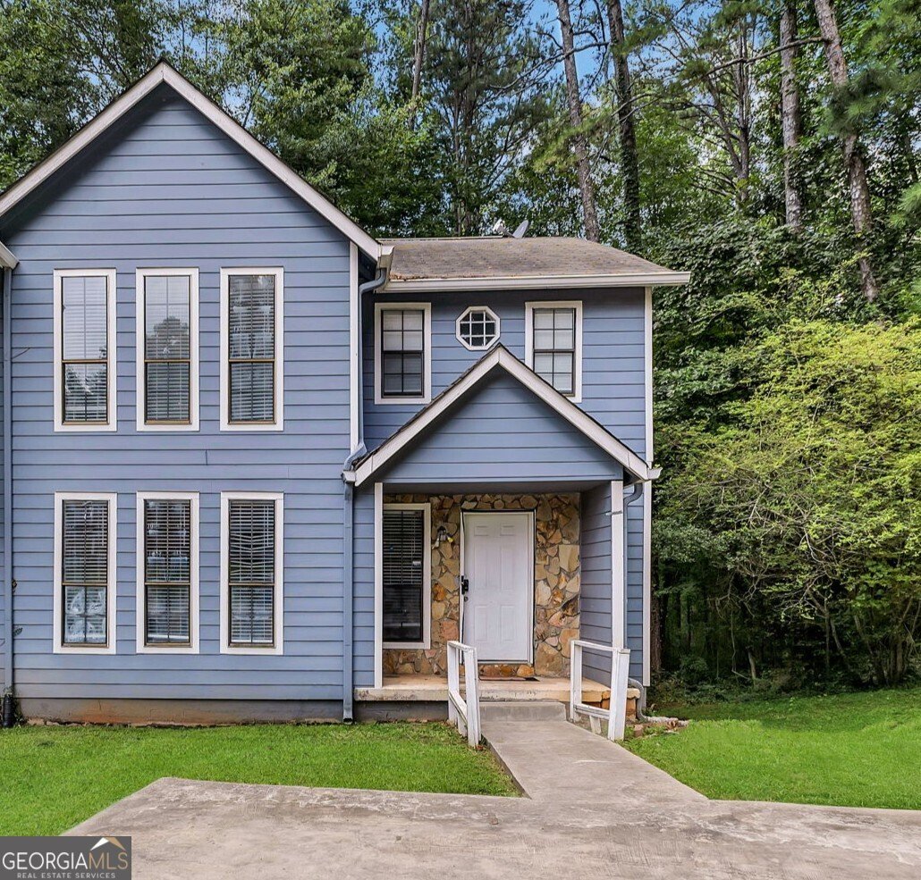 824 Brandy Oaks Lane Stone Mountain - 1