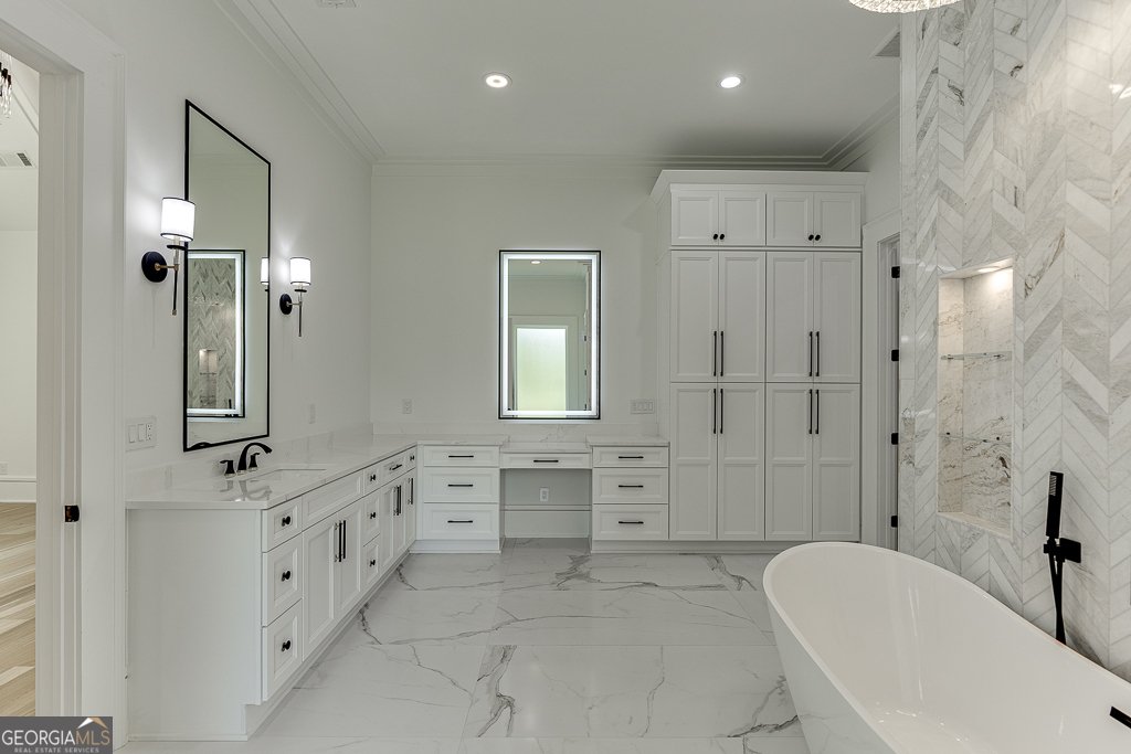 4459 Grady Smith Road Loganville - 38