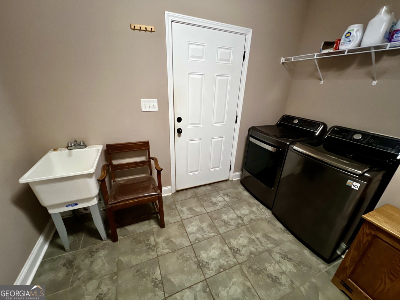 671 Highway 18 Gray - 25
