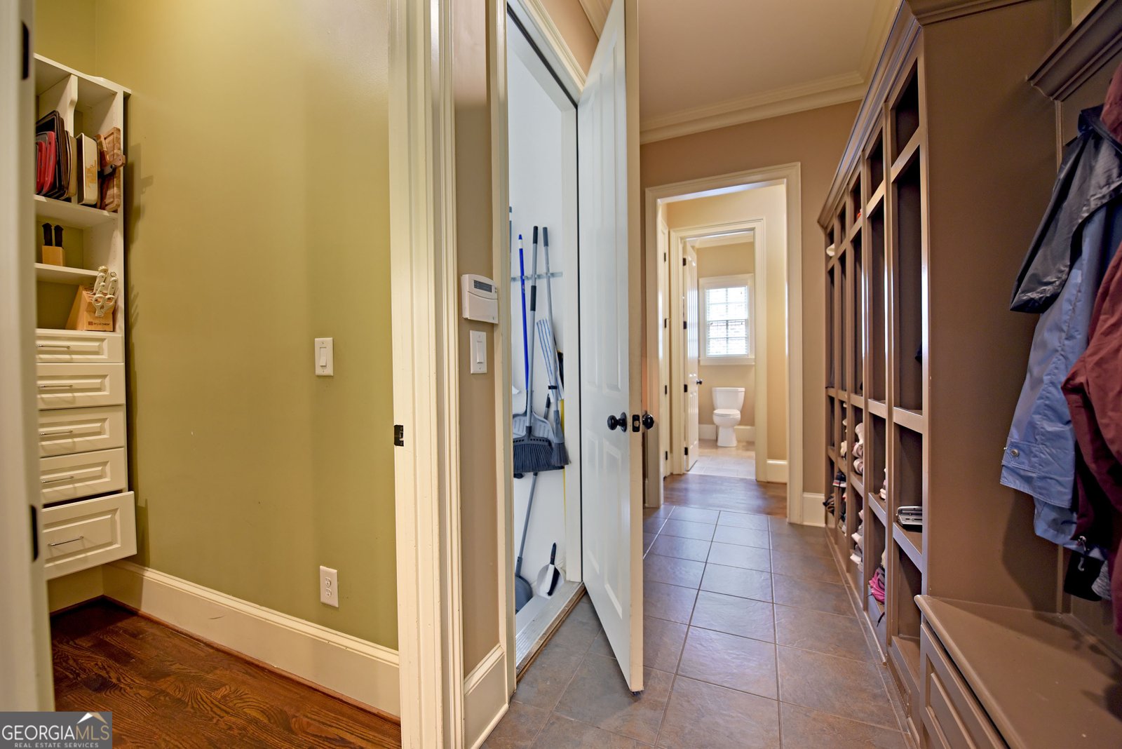 2041 Anderson Drive Smyrna - 40