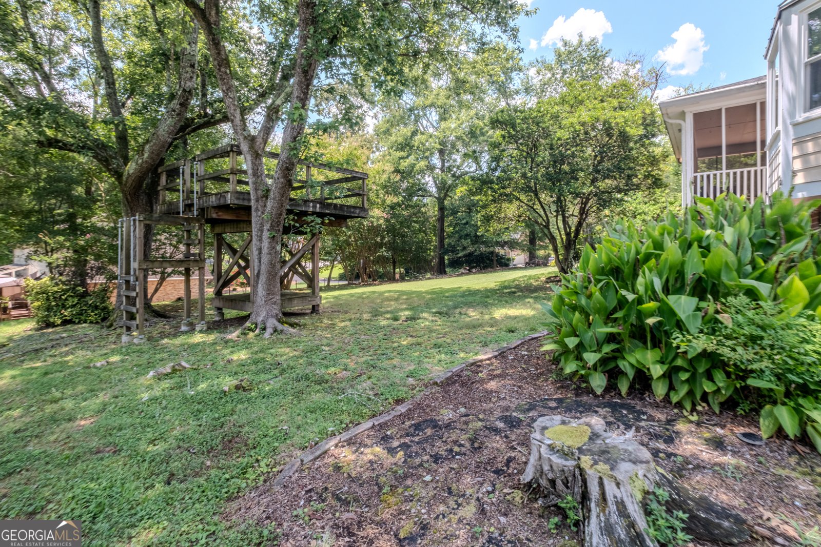 4922 Signal Court Lilburn - 1